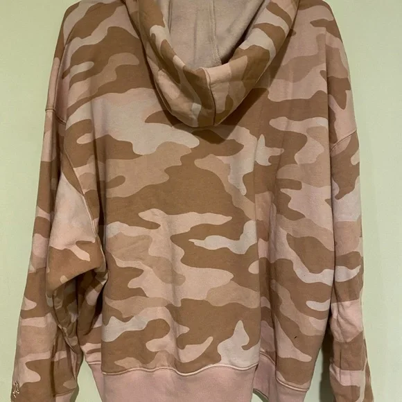VS PINK fleece pullover in Pink camo NWT - Picture 6 of 12